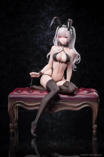 6974992520058-black-bunny-girl-tana-1-7-scale-figure3