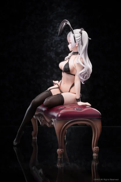 6974992520058-black-bunny-girl-tana-1-7-scale-figure5