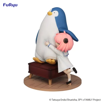 4582655071209-spy-x-family-anya-forger-with-penguin-exceed-creative-figure8