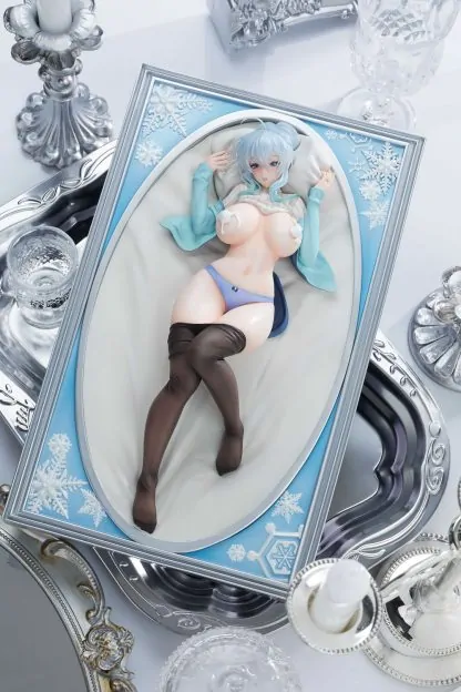 Widow Yuki-onna Mifuyu Yukino Yukino-san Lying Down 1/6 Complete Figure